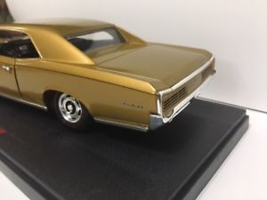 【送料無料】模型車　モデルカー　スポーツカー　ァーポンティアックneues angebot1966 pontiac gto limited edition by hotwheels