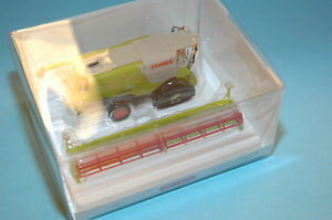 【送料無料】模型車 モデルカー スポーツカー コーンフレークホwiking 038912 claas lexion 770 tt mhdrescher mit v 1050 getreidevorsatz ho neu