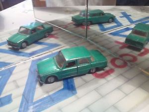 【送料無料】模型車　モデルカー　スポーツカー　アルファロメオジュリアバードスカラララmebetoys codice a3 alfa romeo giulia ti ti verde metallizzata scala 143 rara