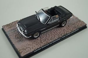 【送料無料】模型車　モデルカー　スポーツカー　modellauto 143 james bond 007 aston martin v8 *der hauch des todes