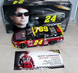 【送料無料】模型車 モデルカー スポーツカー アクション#ジェフゴードンアイアンマン124 action 2015 24 aarp dteh chevy ss jeff gordon iron man 789 starts nib