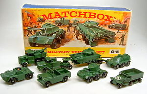 【送料無料】模型車　モデルカー　スポーツカー　マッチボックスセットトップmatchbox g5 military vehicle set giftset 1964 top in e box