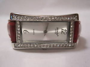 【送料無料】mondu fashion croco red clear cz quartz wrist watch