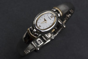 【送料無料】pulsar v810x025 womens ladies quartz two tone watch