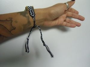 【送料無料】montre fantaisie originale bracelet brsilien noir tte de mort mexicaine skull