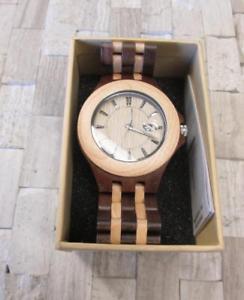 【送料無料】 100 natural wooden mens quartz wristwatch with date window ~ ss7644 【送料無料】 100 natural wooden mens quartz wristwatch with date window ~ ss7644