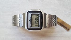 【送料無料】junghans lcd water resistant vintage 70 tutto acciaio 114911 nuovo nos