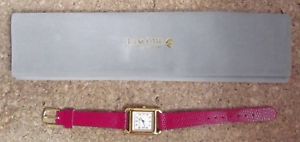 【送料無料】montre quartz lancme 22 x 24 mm env pochette velours fushia, neuve