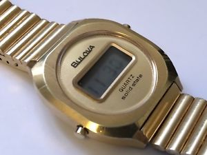 【送料無料】vintage bulova quarts solid state gold tone watch