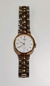 【送料無料】montre lorus femme a quartz en bon tat