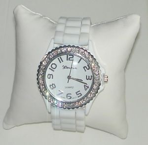 【送料無料】charming~silicone~water resistant~austrian crystal ladies bracelet watch large 【送料無料】charming~silicone~water resistant~austrian crystal ladies bracelet watch large