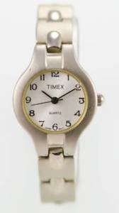 【送料無料】timex womens matte stainless steel water resistant quartz battery watch 【送料無料】timex womens matte stainless steel water resistant quartz battery watch
