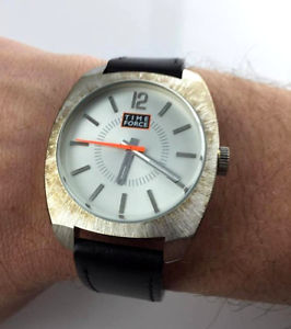 【送料無料】time force 5690 watch 68 revolution orologio design italy vintage quarzo