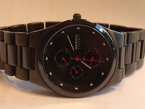 【送料無料】bering mens ceramic calendar watch 32339782 rrp 299