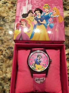 【送料無料】princess girls wrist watch nib with collectors box