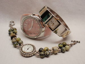 【送料無料】lot 3 womens wrist watch rumours cuff pink hinged cuff geneva bracelet as found