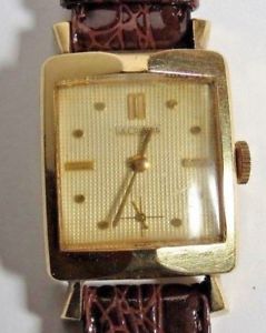 【送料無料】vintage swiss 1950s mens lecoultre wrist watch model 438 4cw gold filled runs 【送料無料】vintage swiss 1950s mens lecoultre wrist watch model 438 4cw gold filled runs