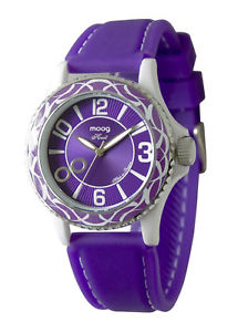 moog paris montre femme avec cadran violet, bracelet violet en silicone