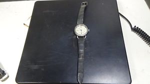 【送料無料】c199495 marlboro cigarette miles swiss army wrist watch needs battery