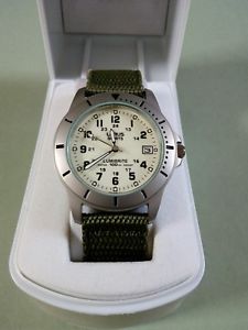 【送料無料】bnib lorus lumibrite military sports glow 100 metres wr watch 【送料無料】bnib lorus lumibrite military sports glow 100 metres wr watch