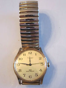 【送料無料】vintage timex water resistant automatic watch works great