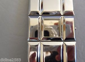 guess montre bracelet manchette carree gris argent miroir mirror woman watch