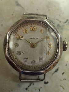 【送料無料】腕時計　ウォッチ　トーンreloj de pulsera lorus para mujer dos tonos rrw75dx9xlnp