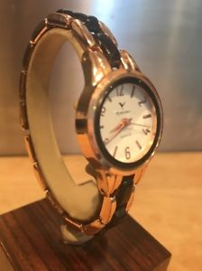 【送料無料】romtimes ladies rose metal quartz watch 【送料無料】romtimes ladies rose metal quartz watch