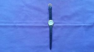 【送料無料】montre femme jean danety en trs bon etat