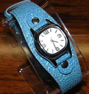 【送料無料】unbranded blue shiny sparkly quartz 12 hour wrist watch for male or females