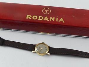 ref165ex 4 ladys rodania wristwatch working※注意※NYからの配送になりますので2週間前後お時間をいただきます。人気の商品は在庫が無い場合がございます。ご了承くださいませ。サイズの種類の商品は購入時の備考欄にご希望のサイズをご記載ください。　携帯メールでの登録ですと楽天からのメールが届かない場合がございます。