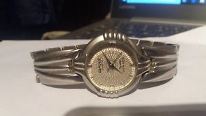 【送料無料】wristwatch omax stainless steel quartz