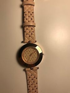 【送料無料】neues angebotbeautiful womens fashion watch unique case