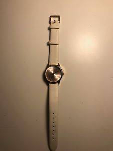 【送料無料】neues angebotbeautiful womens fashion watch unique case