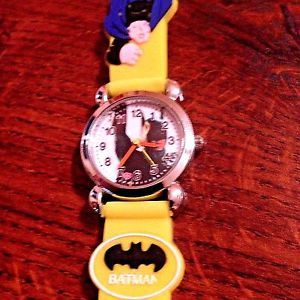 【送料無料】 yellow batman boys silicone wristwatch 【送料無料】 yellow batman boys silicone wristwatch