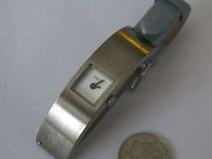 【送料無料】vintage womens guess slim quartz watch powder blue leather strap