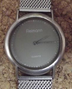 【送料無料】montre quartz fielmann 33 mm env pile neuve