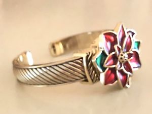 【送料無料】christmas holiday poinsettia gold tone enameled cuff bracelet fashion watch