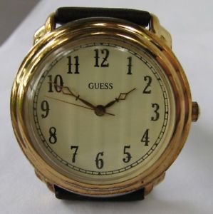 【送料無料】guess classic quartz watch with leather strap