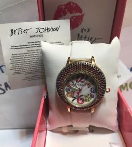 【送料無料】betsey johnson womens 36mm rainbow rhinestone white watch bj0066403bx 【送料無料】betsey johnson womens 36mm rainbow rhinestone white watch bj0066403bx