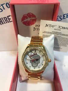 【送料無料】betsey johnson womens 40mm glitzed out skull amp; crown watch bj0061108