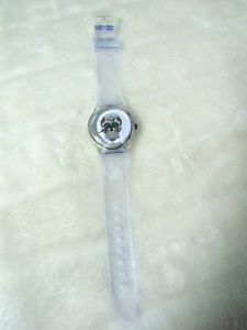 【送料無料】montre fantaisie originale plastique transparent crane mexican tte mort skull