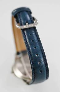 【送料無料】old navy watch mens beige stainless silver water resistant blue leather quartz