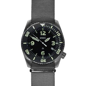 【送料無料】mwc 1000mt quarzo swiss acciaio nero zaffiro data ceramica tessuto orologio uomo 【送料無料】mwc 1000mt quarzo swiss acciaio nero zaffiro data ceramica tessuto orologio uomo