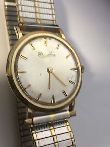 【送料無料】mens vintage 14k gold lucien piccard wristwatch