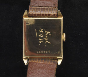 【送料無料】vintage 19301936 rectangular mans 18k solid gold watch, good working order