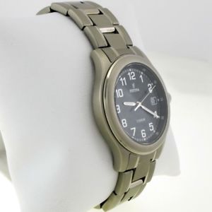 【送料無料】　腕時計　ダメンズqamp;q da72j301y_wt mens wristwatch original genuine uk