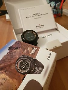 【送料無料】suunto vector altimax adventure mountaineering watch altimeter compass military