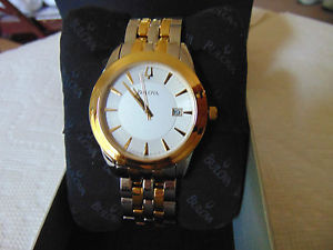 【送料無料】bulova high polished 18k ionplated gold stainless steel watch must see 【送料無料】bulova high polished 18k ionplated gold stainless steel watch must see