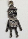 bijou vintage pendentif robot metal couleur argent t17ヴィンテージジュエルロボットペンダントメタルカラーシルバー※注意※NYからの配送になりますので2週間前後お時間をいただきます。人気の商品は在庫が無い場合がございます。ご了承くださいませ。サイズの種類の商品は購入時の備考欄にご希望のサイズをご記載ください。　携帯メールでの登録ですと楽天からのメールが届かない場合がございます。